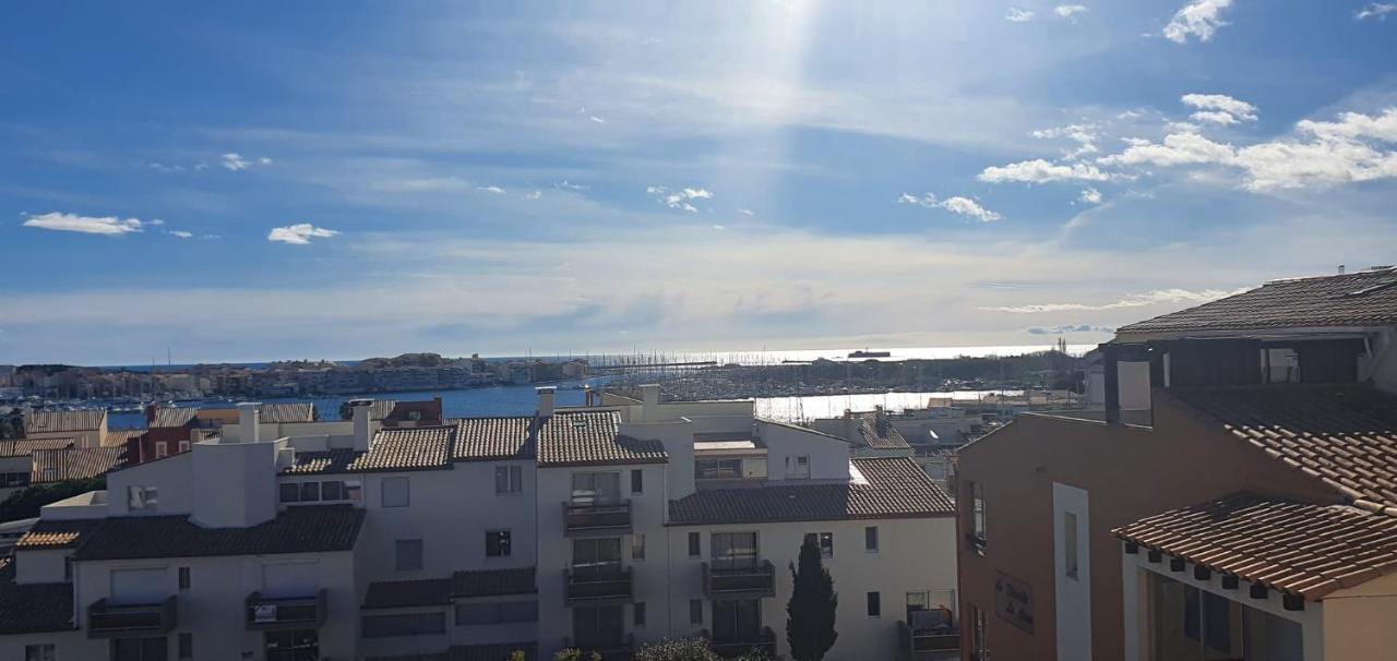 Coquet Studio Au Centre Port Du Cap D'אגדה מראה חיצוני תמונה
